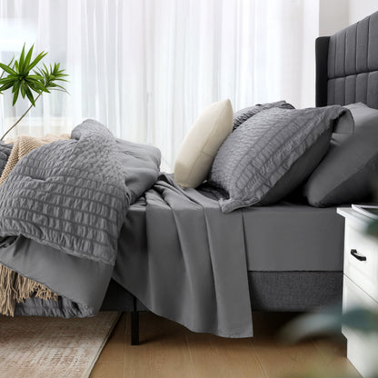 7 Piece Queen Comforter Set, Bed in a Bag with Sheets, Pillowcases & Shams, All Season Soft Bedding, Cozy and Lightweight, Machine Washable, Gray