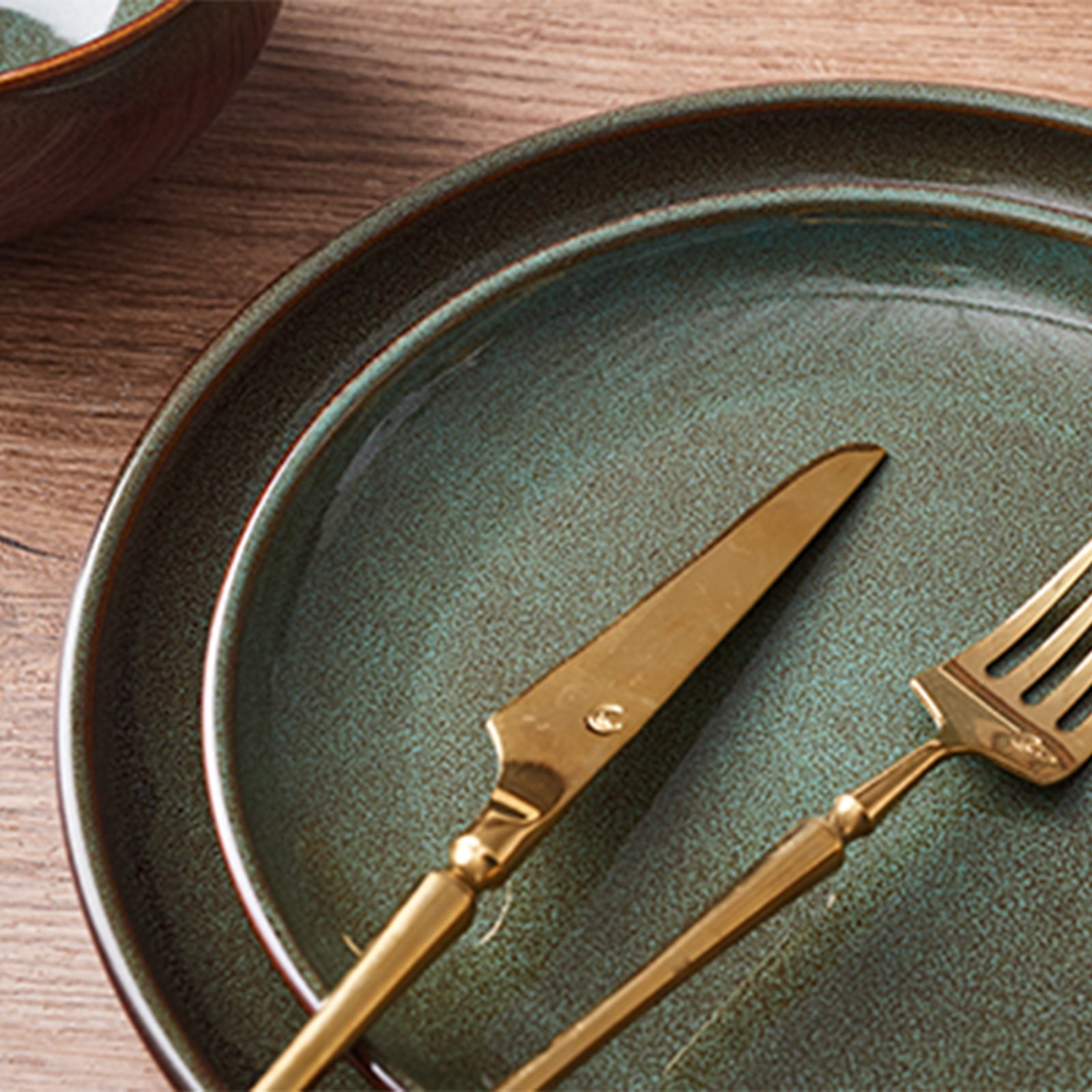 24-Piece Stoneware Dinnerware Sets, Plates and Bowls Dish Sets for 8, Brown Green